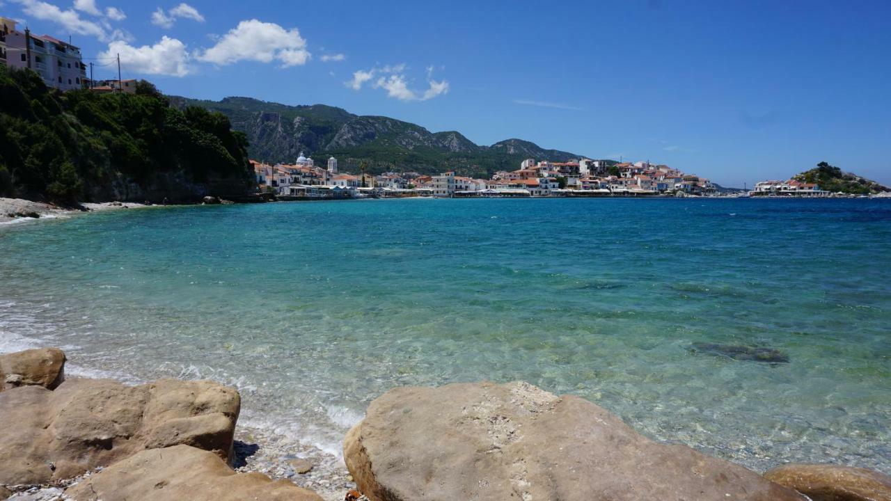 Eftopia Beachfront Apartment Kokkari